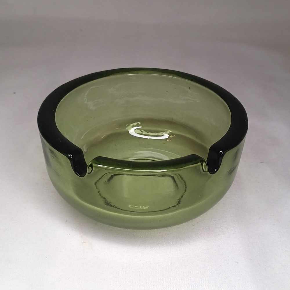 Vintage Ashtray Green Glass Round With 2 Slots